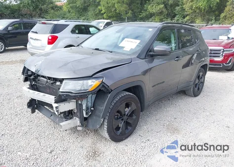 2019 Jeep Compass Altitude 4X4 z USA, uszkodzony, nr VIN 3C4NJDBB6KT723835